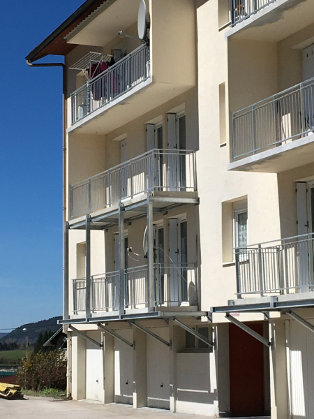 Balcons rapportés Bois d'Amont